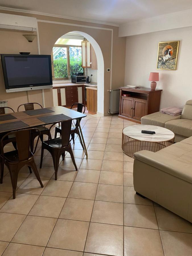Apartments Oliva Пореч Екстер'єр фото