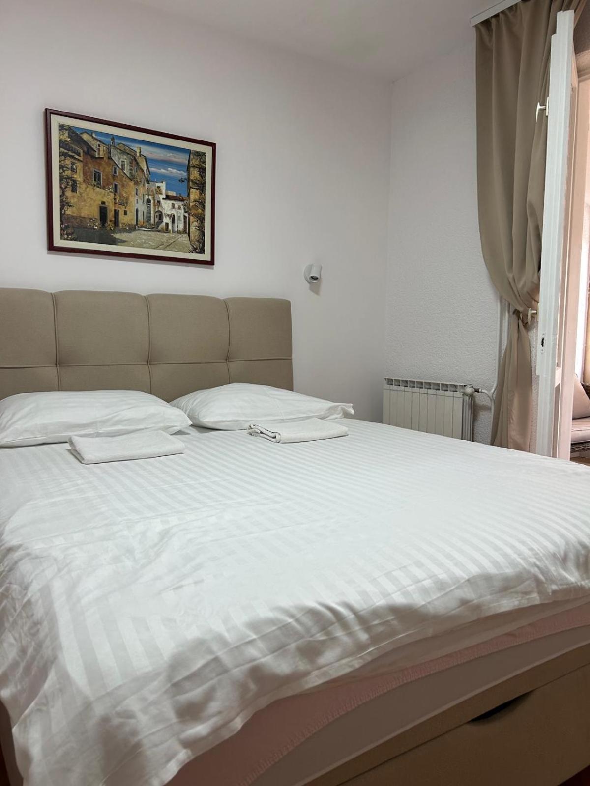 Apartments Oliva Пореч Екстер'єр фото