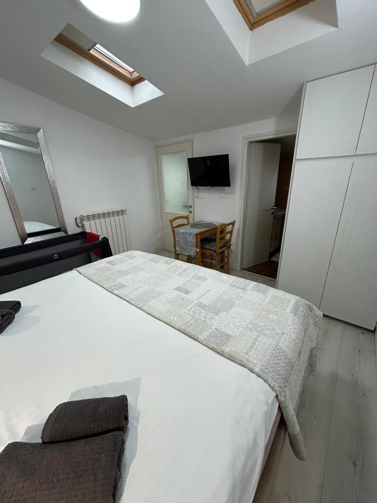 Apartments Oliva Пореч Екстер'єр фото
