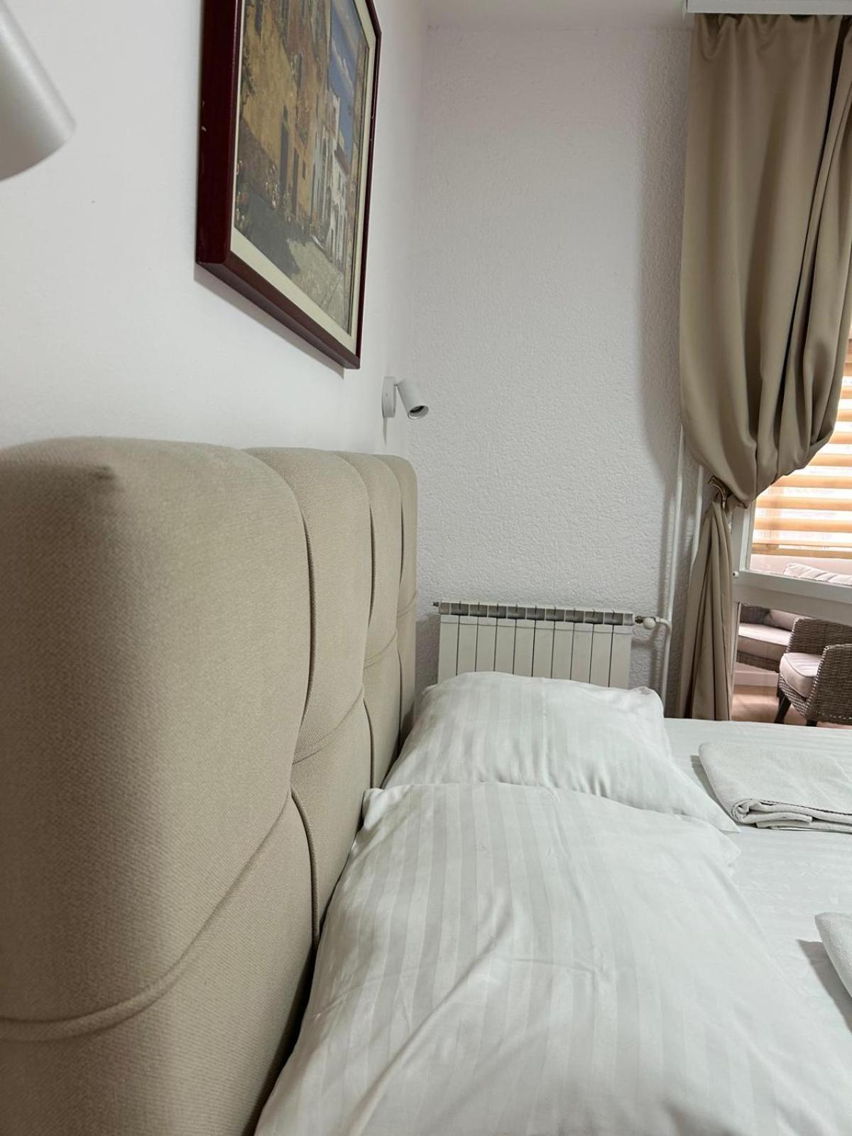 Apartments Oliva Пореч Екстер'єр фото