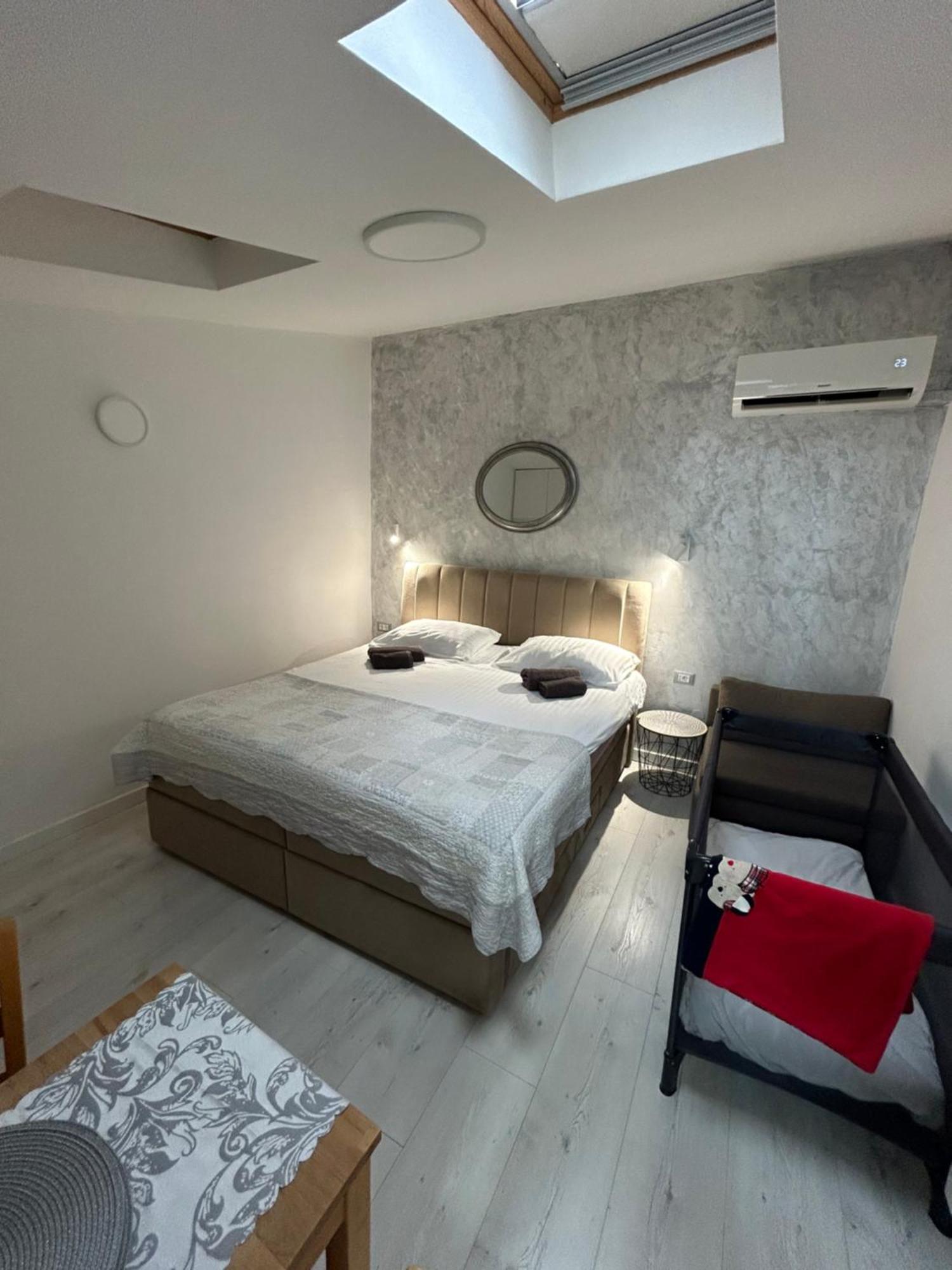 Apartments Oliva Пореч Екстер'єр фото