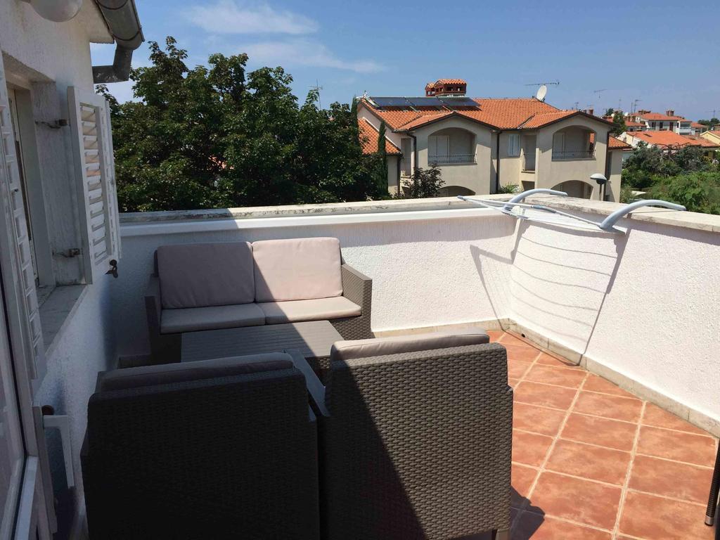 Apartments Oliva Пореч Екстер'єр фото
